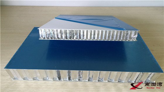 鋁蜂窩板